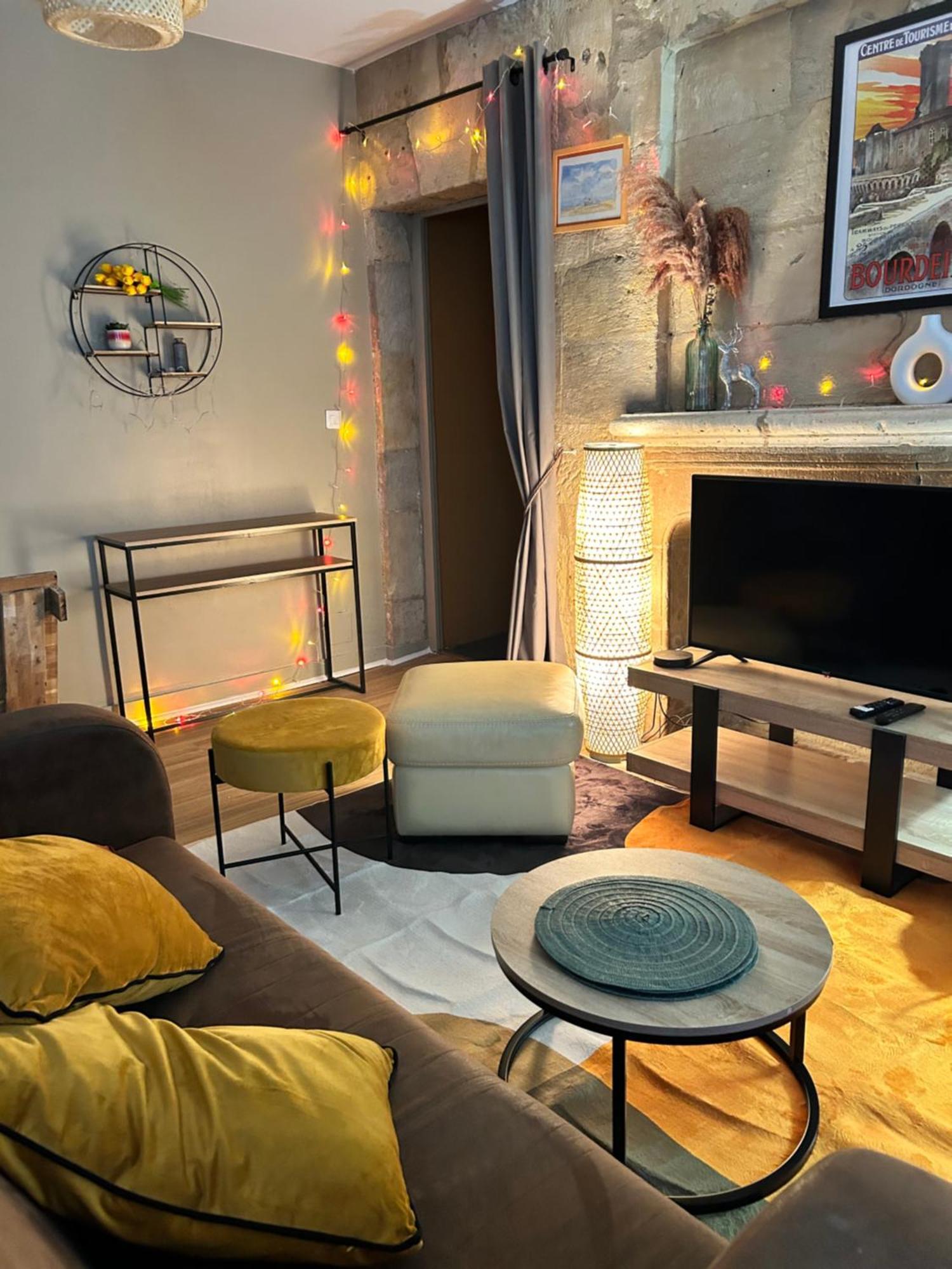 La Renaissance Apartment เปรีเกอ ภายนอก รูปภาพ