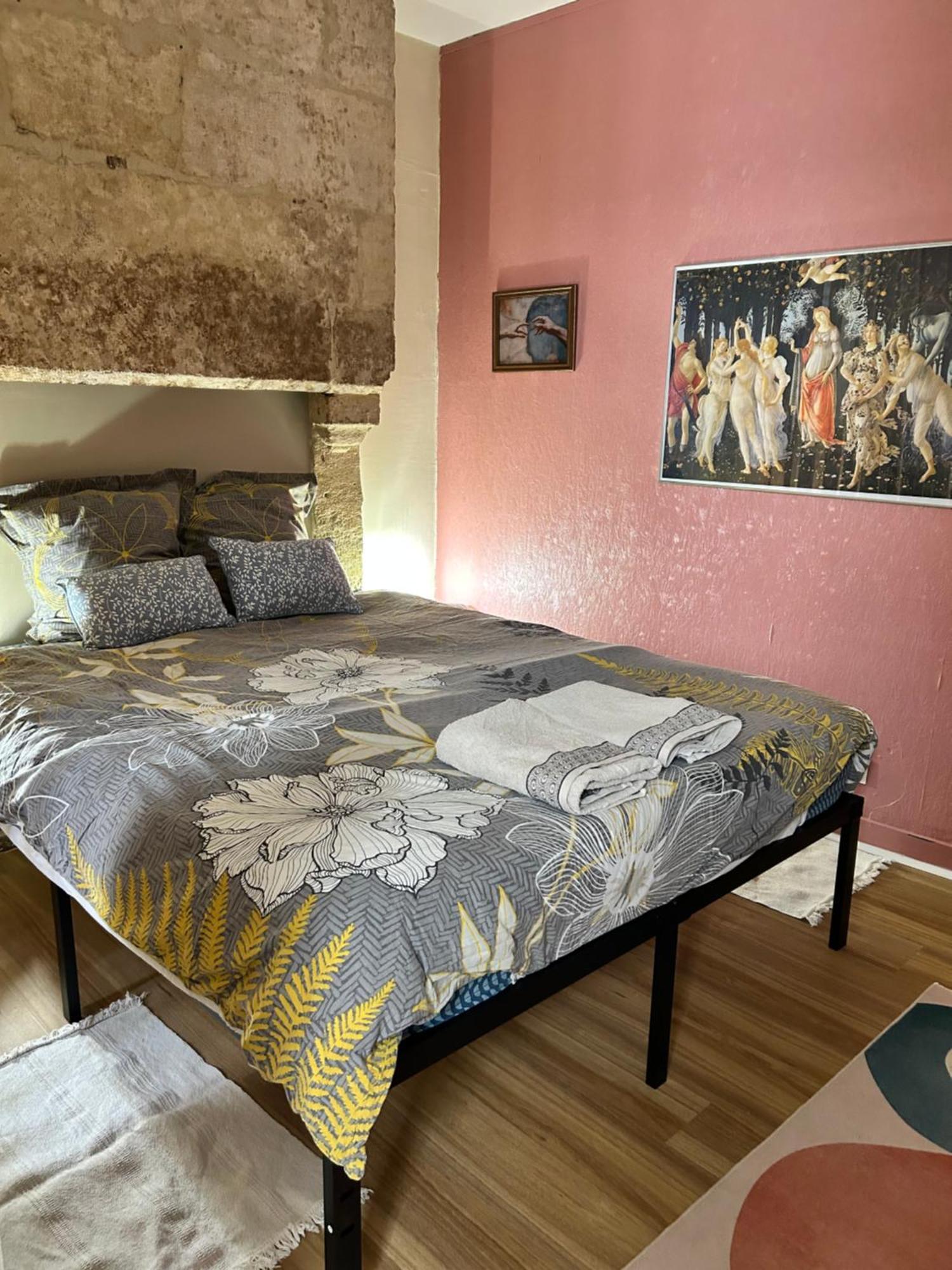 La Renaissance Apartment เปรีเกอ ภายนอก รูปภาพ